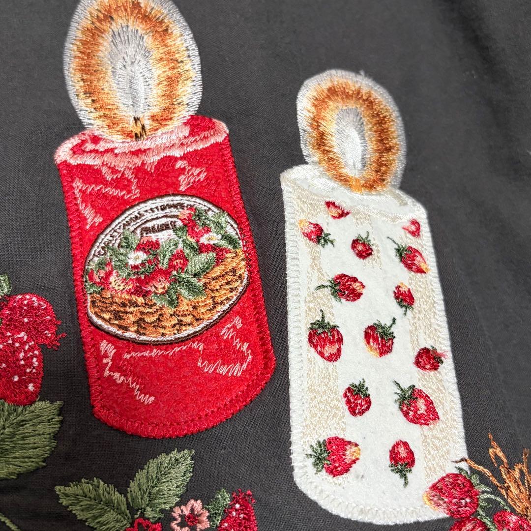 ピンクハウス 苺 キャンドル ワッペン ゼッケン 黒 フード付きブルゾン【P55