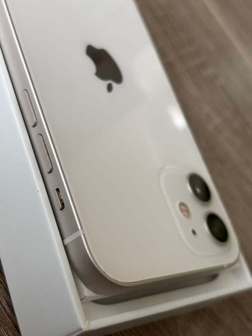 iPhone12 128GB ホワイト　バッテリー92% 美品☆