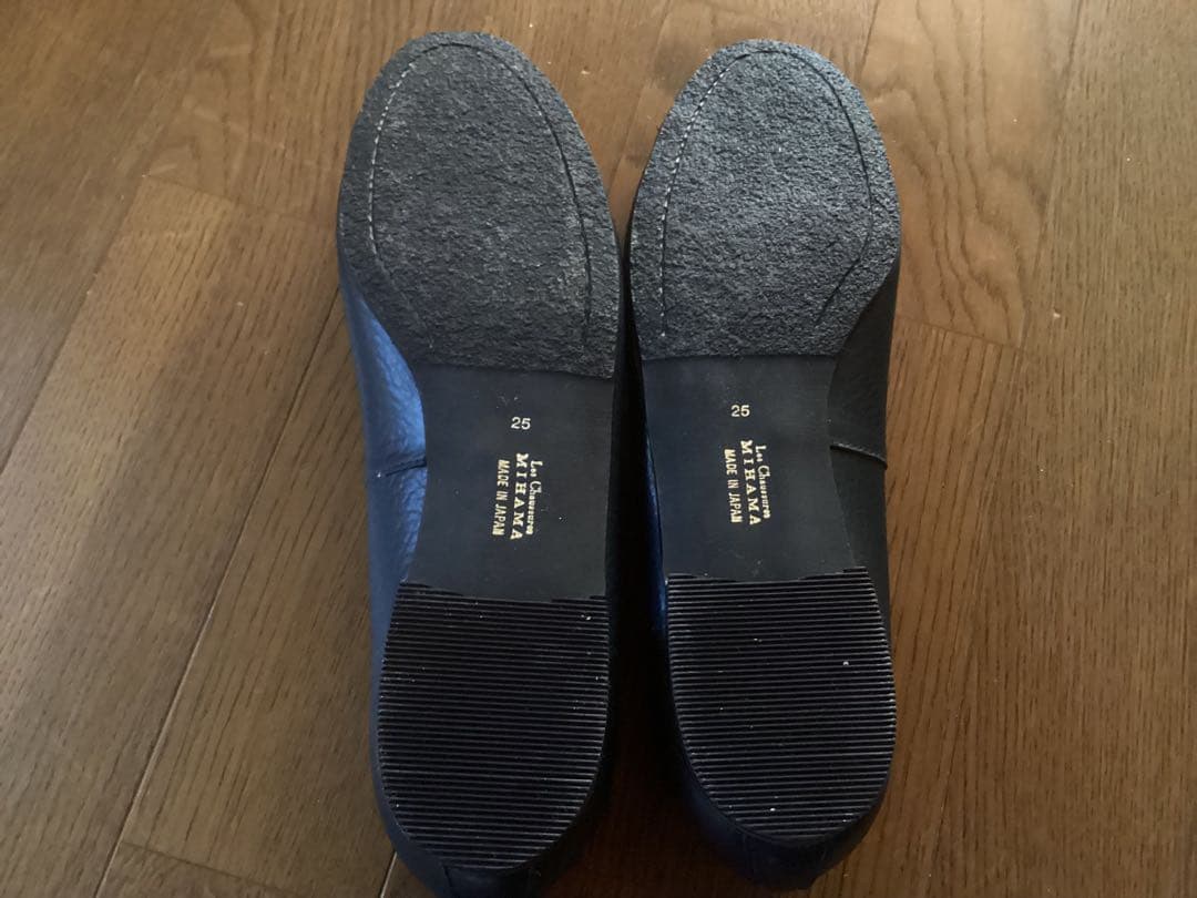 ミハマ　フラットシューズ　25.0