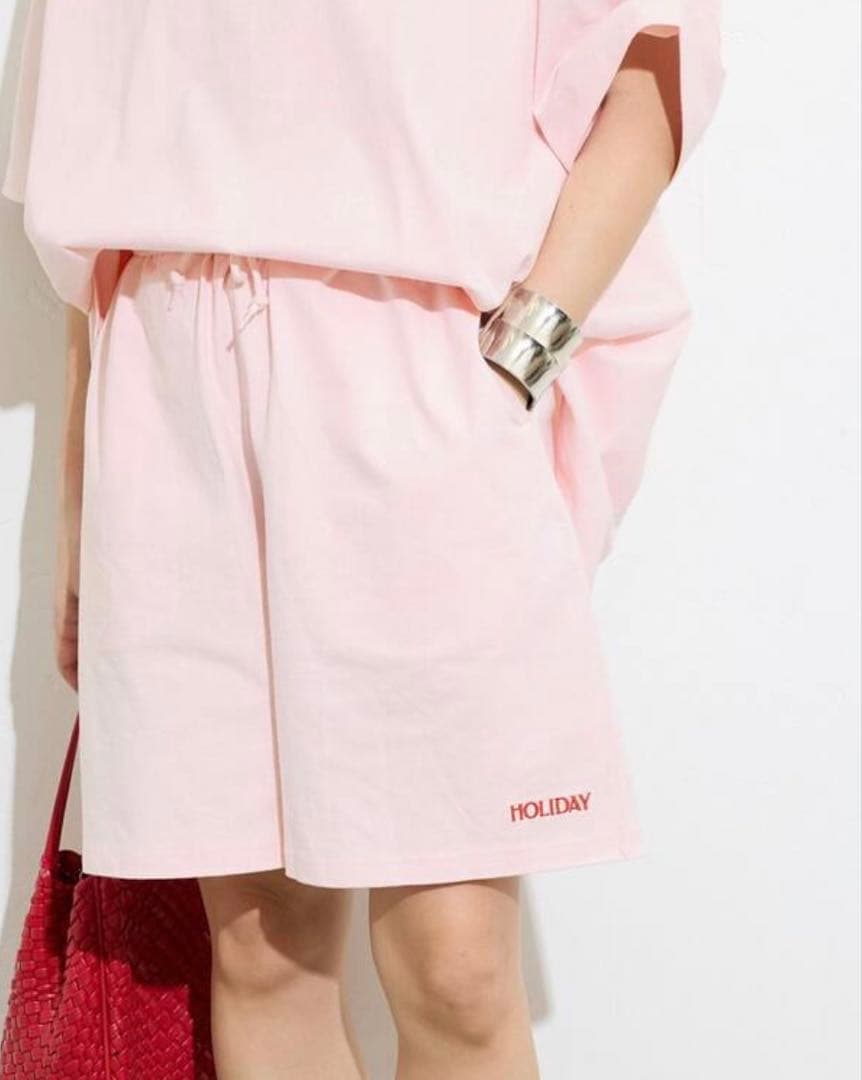 【1/12に削除】HOLIDAY Champion ハーフパンツ