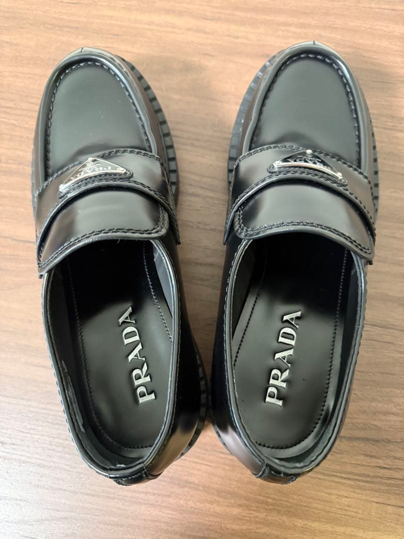 PRADA プラダ チョコレート ブラッシュドレザー ローファー