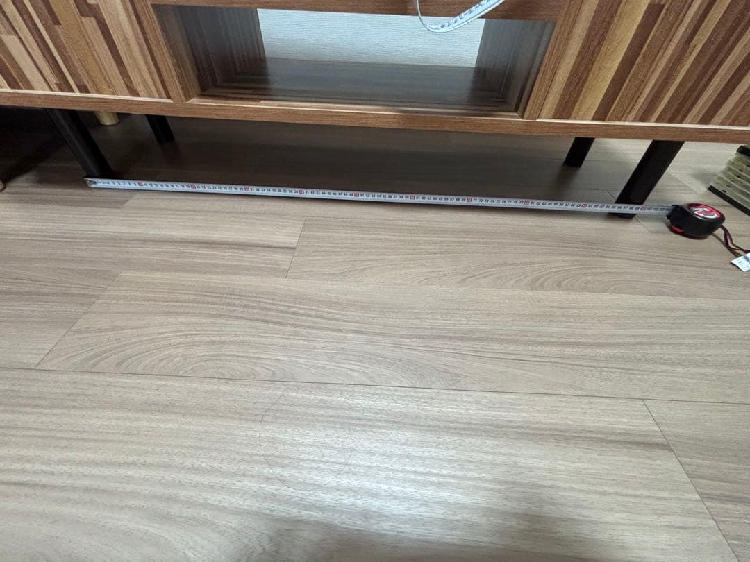 テレビ台　ローボード　幅：110cm 奥行：35cm 高さ：40cm