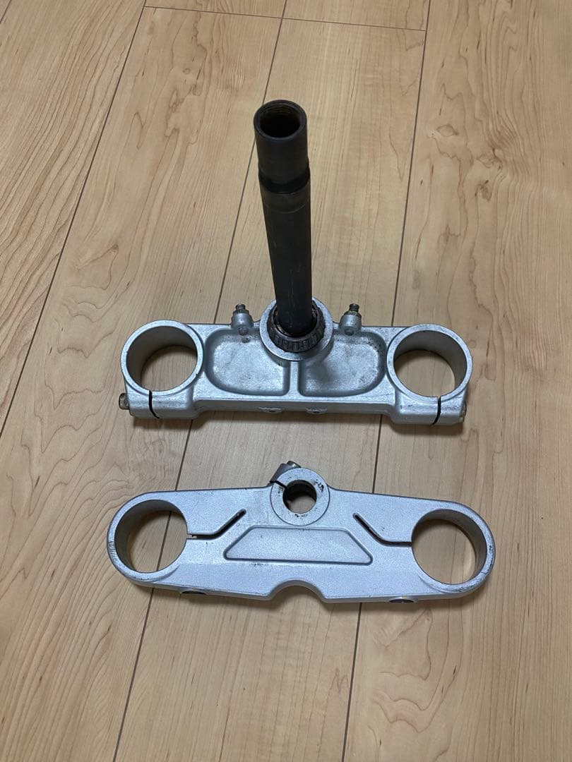 ◎ドゥカティ　フロント　フォーク　ステム　セット　併用