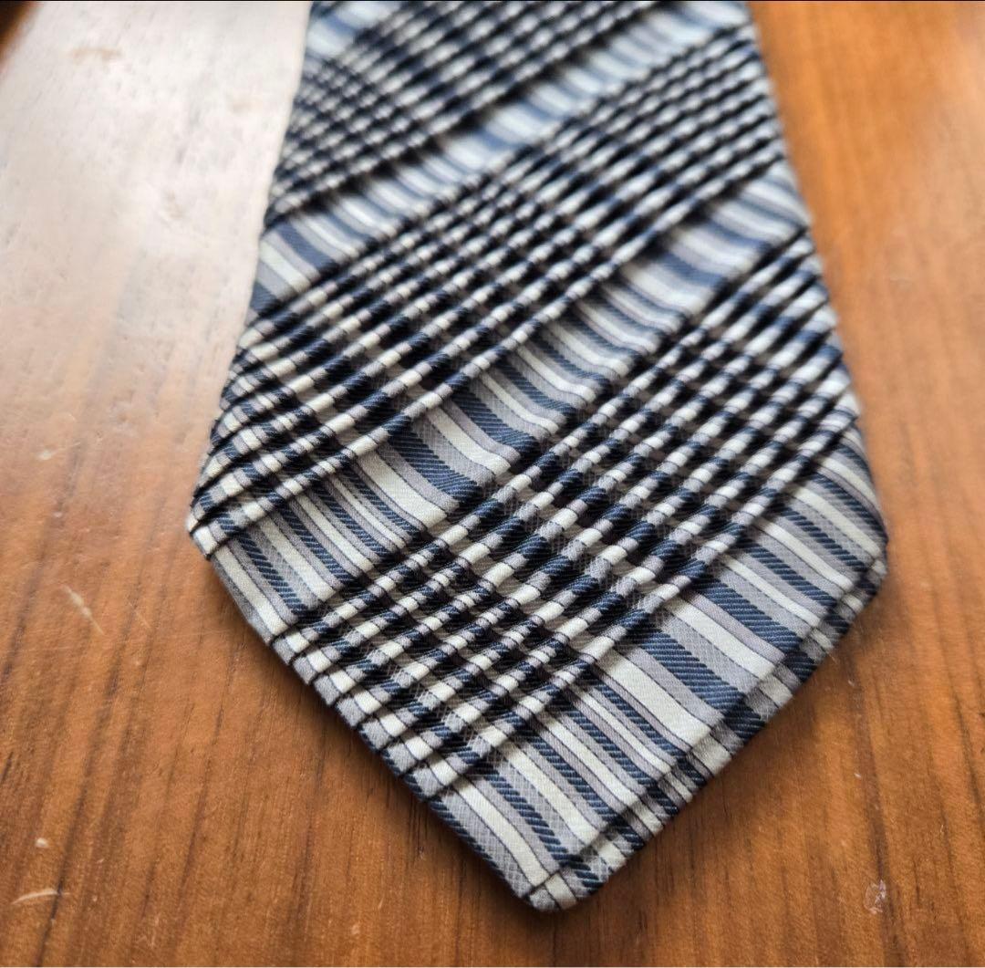 最上級 brioni ネクタイ プリーツ グレー ストライプ