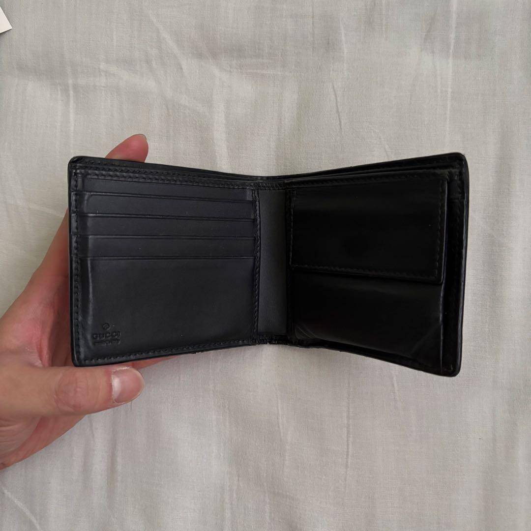 GUCCI ヘビ柄 二つ折り財布