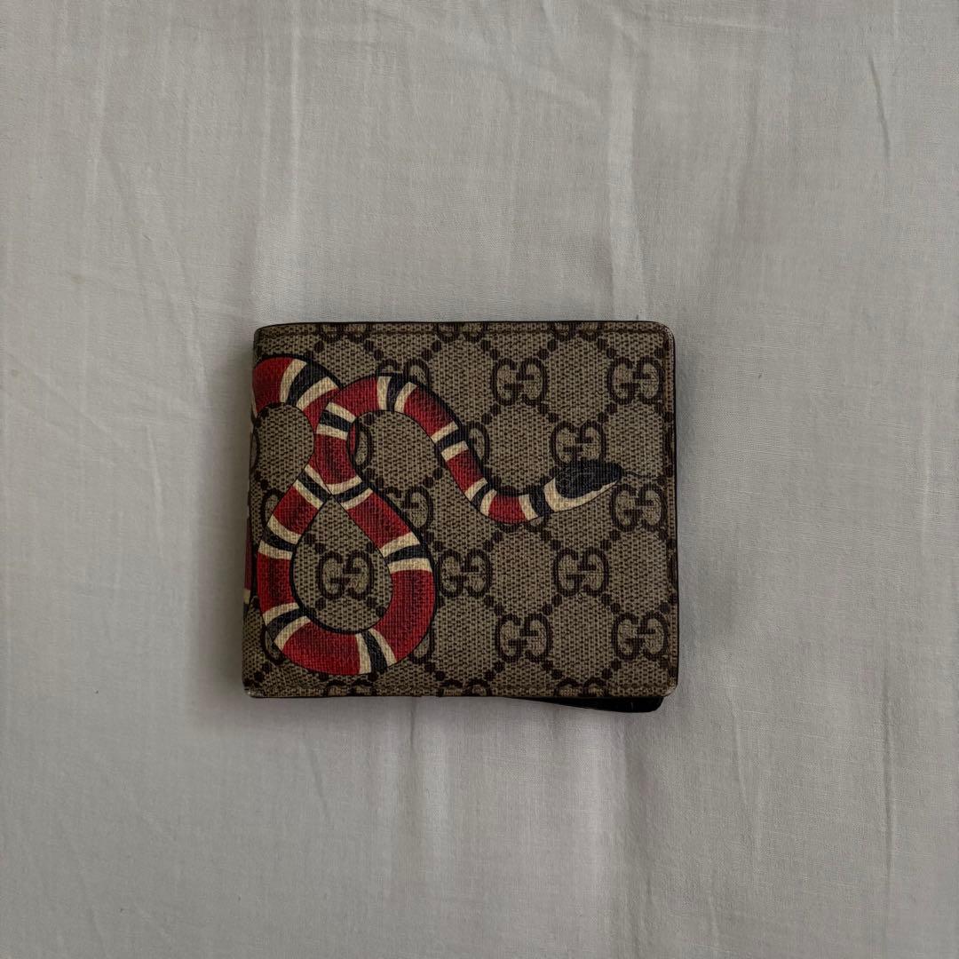 GUCCI ヘビ柄 二つ折り財布