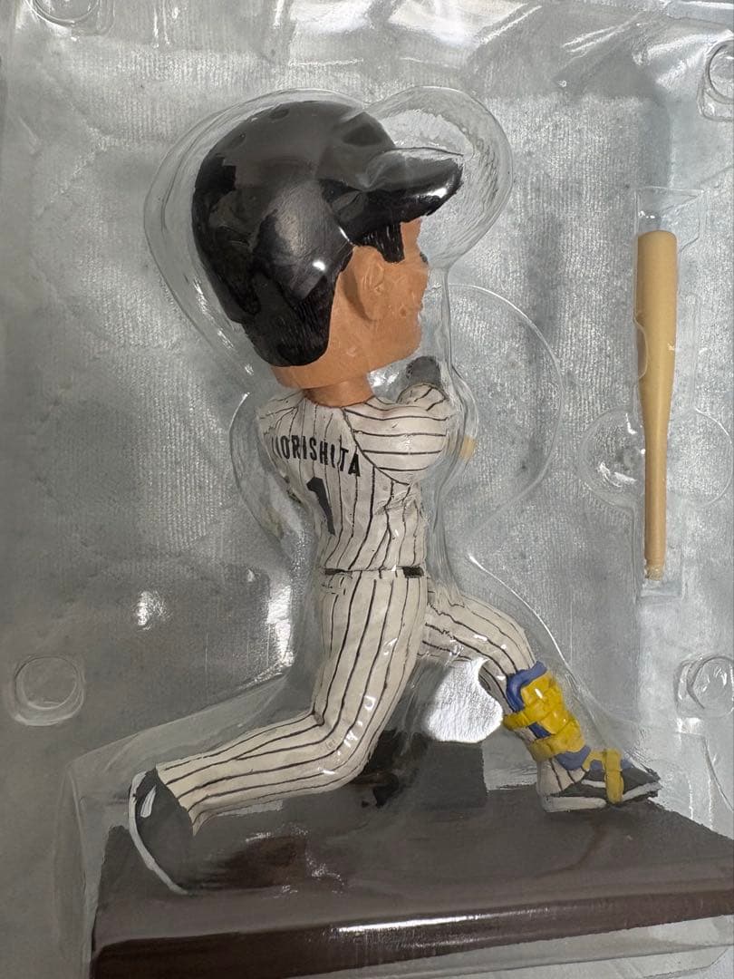 【新品未使用】阪神タイガース森下・佐藤輝・才木ボブルヘッド（３体セット）