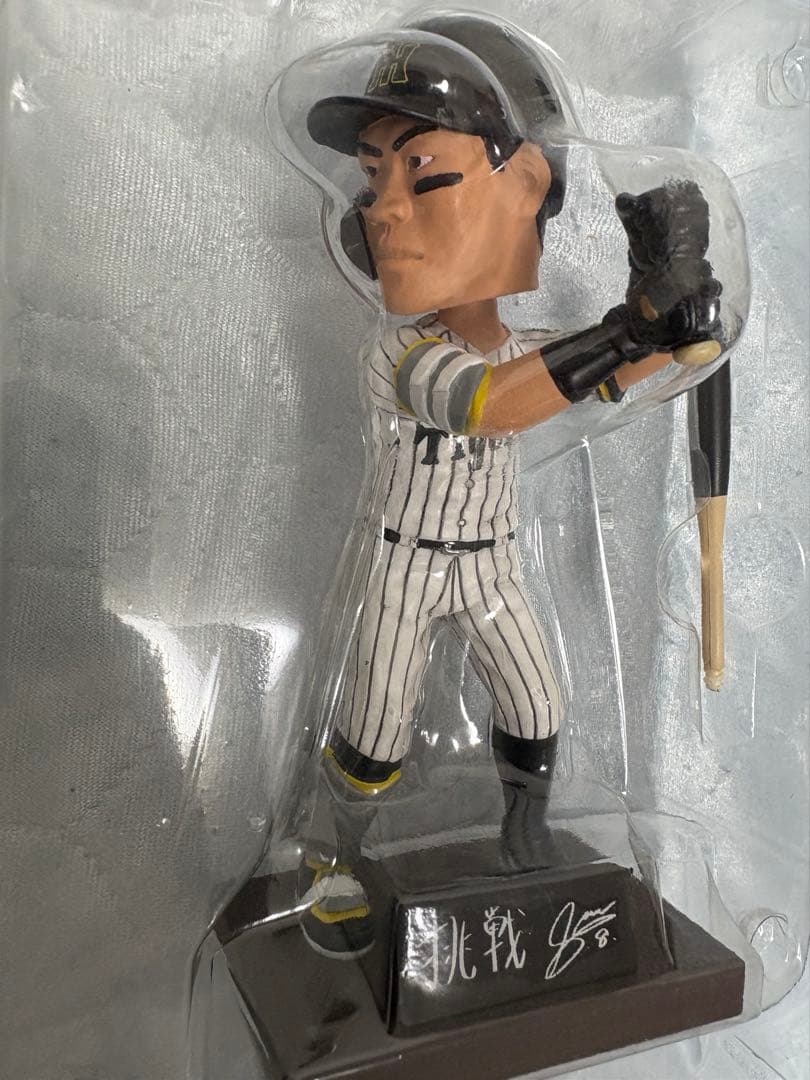 【新品未使用】阪神タイガース森下・佐藤輝・才木ボブルヘッド（３体セット）