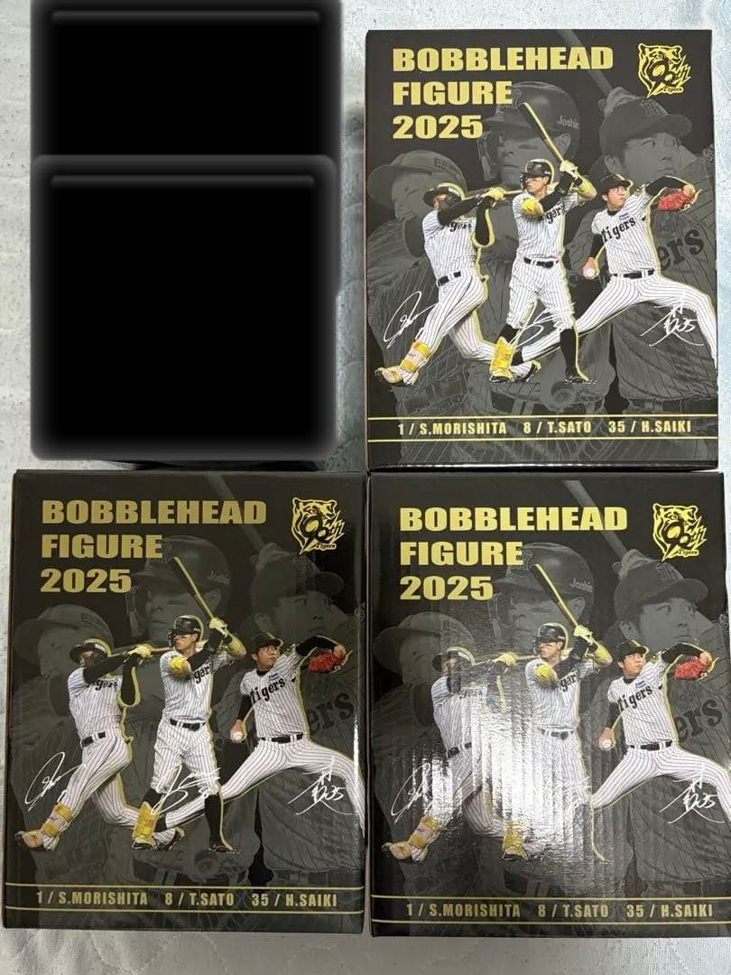 【新品未使用】阪神タイガース森下・佐藤輝・才木ボブルヘッド（３体セット）
