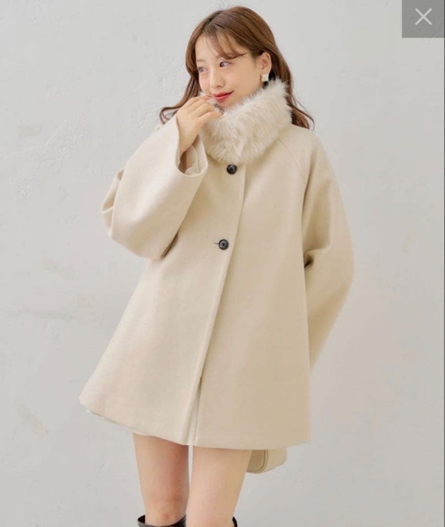 chico ケープコート　アイボリー　ファー取り外し可能