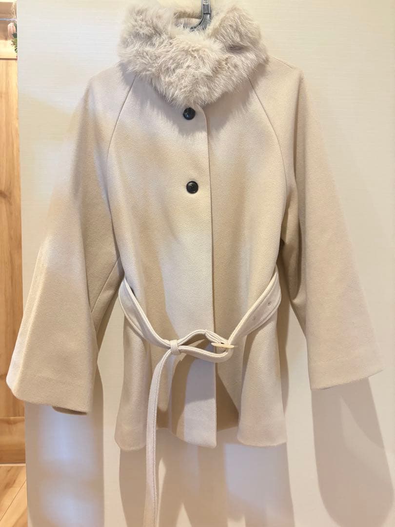 chico ケープコート　アイボリー　ファー取り外し可能