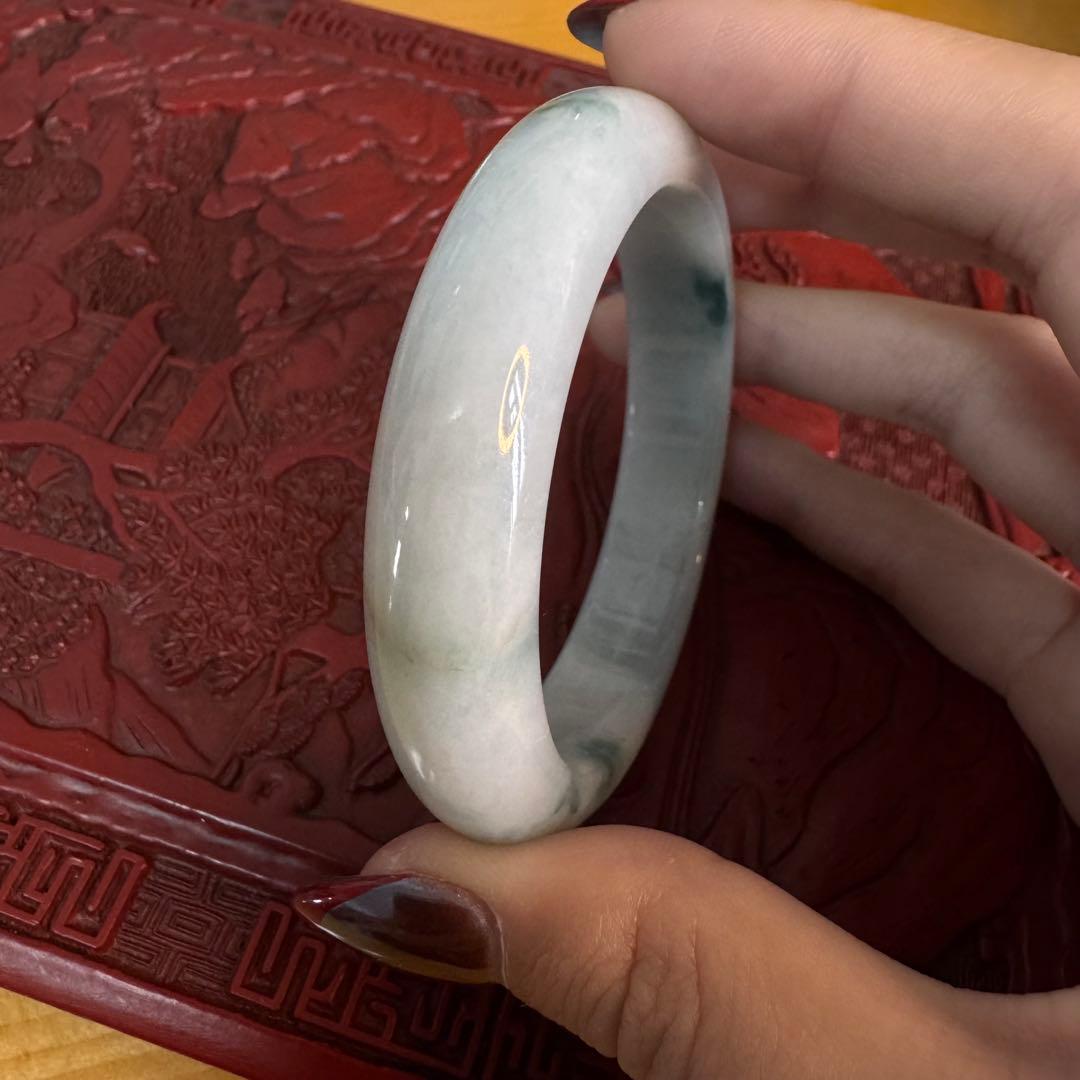 ☆Pearl☆様　 天然翡翠 2つ　バングル