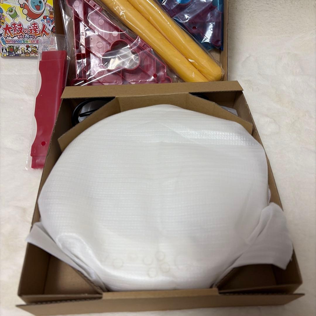 セット売り　Nintendo Switch 太鼓の達人　ソフト+太鼓とバチ