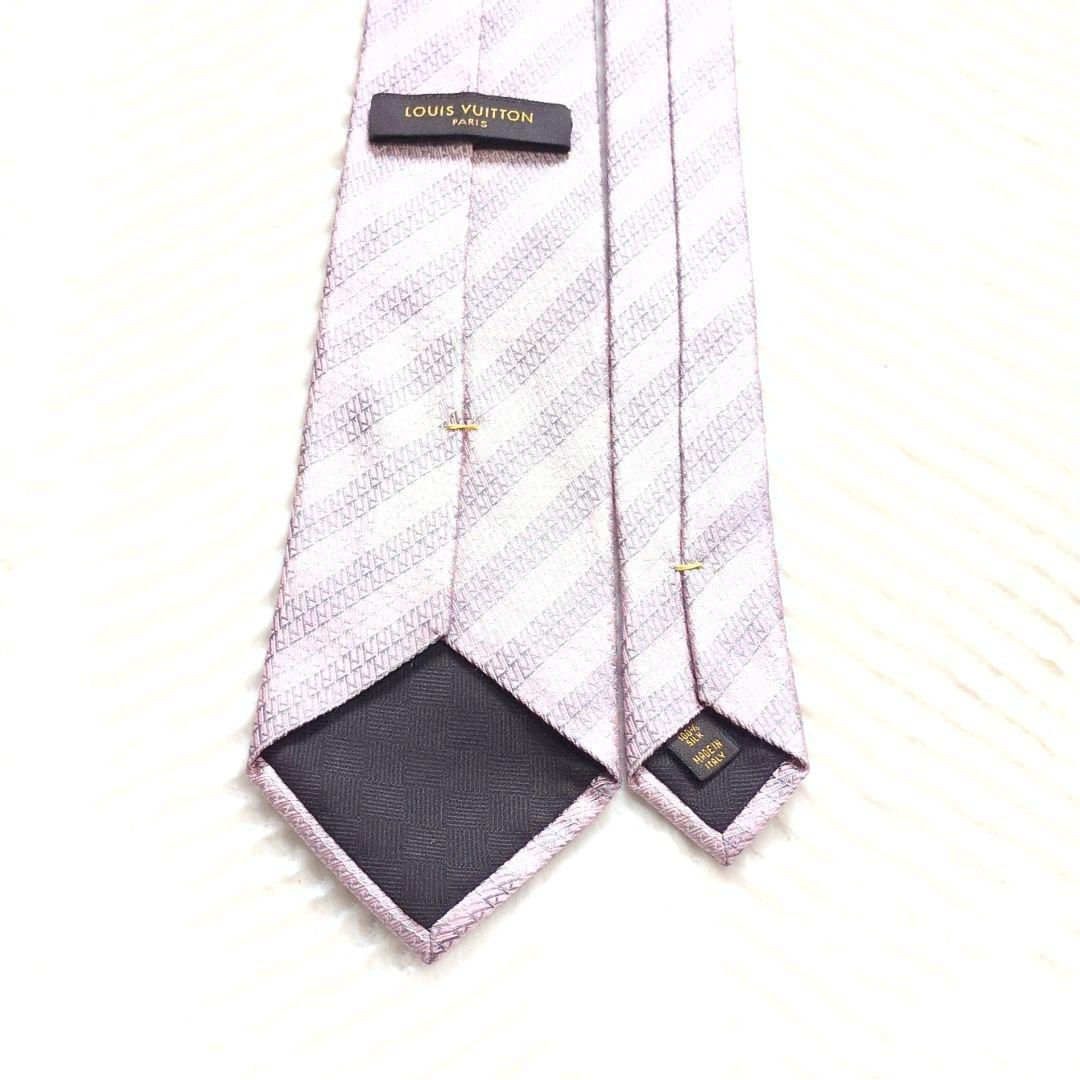 LOUIS VUITTON　ネクタイ　モノグラム　LVロゴ　あんしん鑑定　刺繍