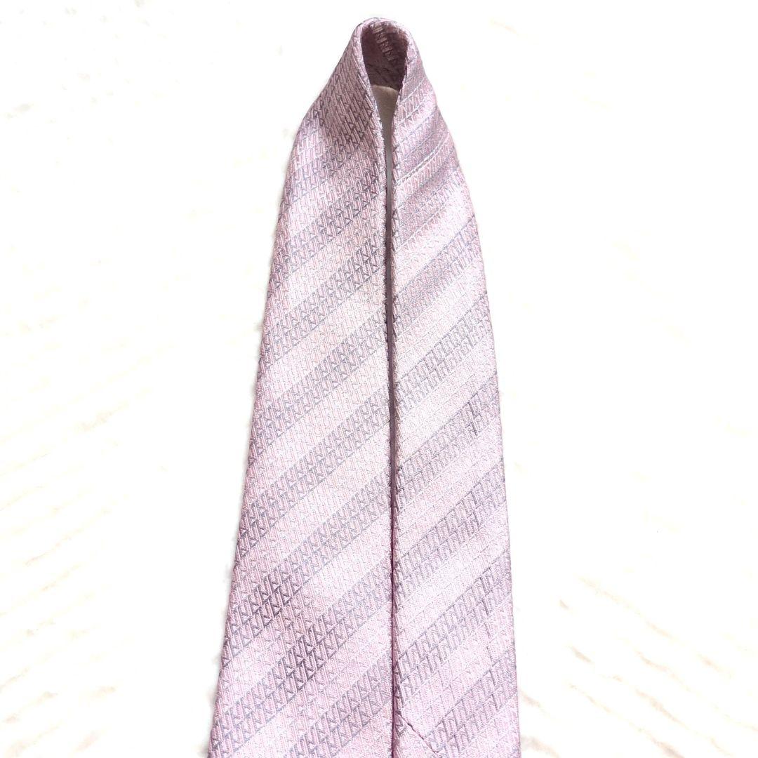 LOUIS VUITTON　ネクタイ　モノグラム　LVロゴ　あんしん鑑定　刺繍