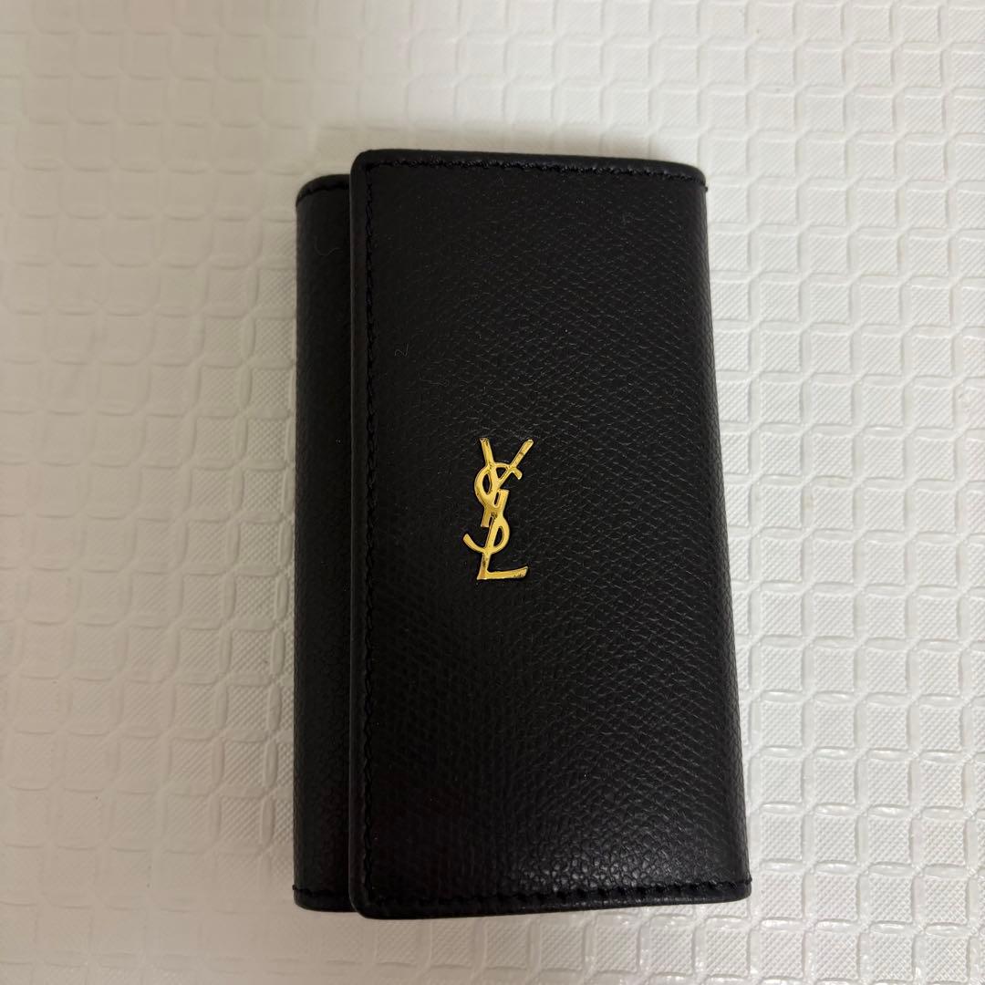 【新品】YVES SAINT LAURENT イブサンローラン キーケース