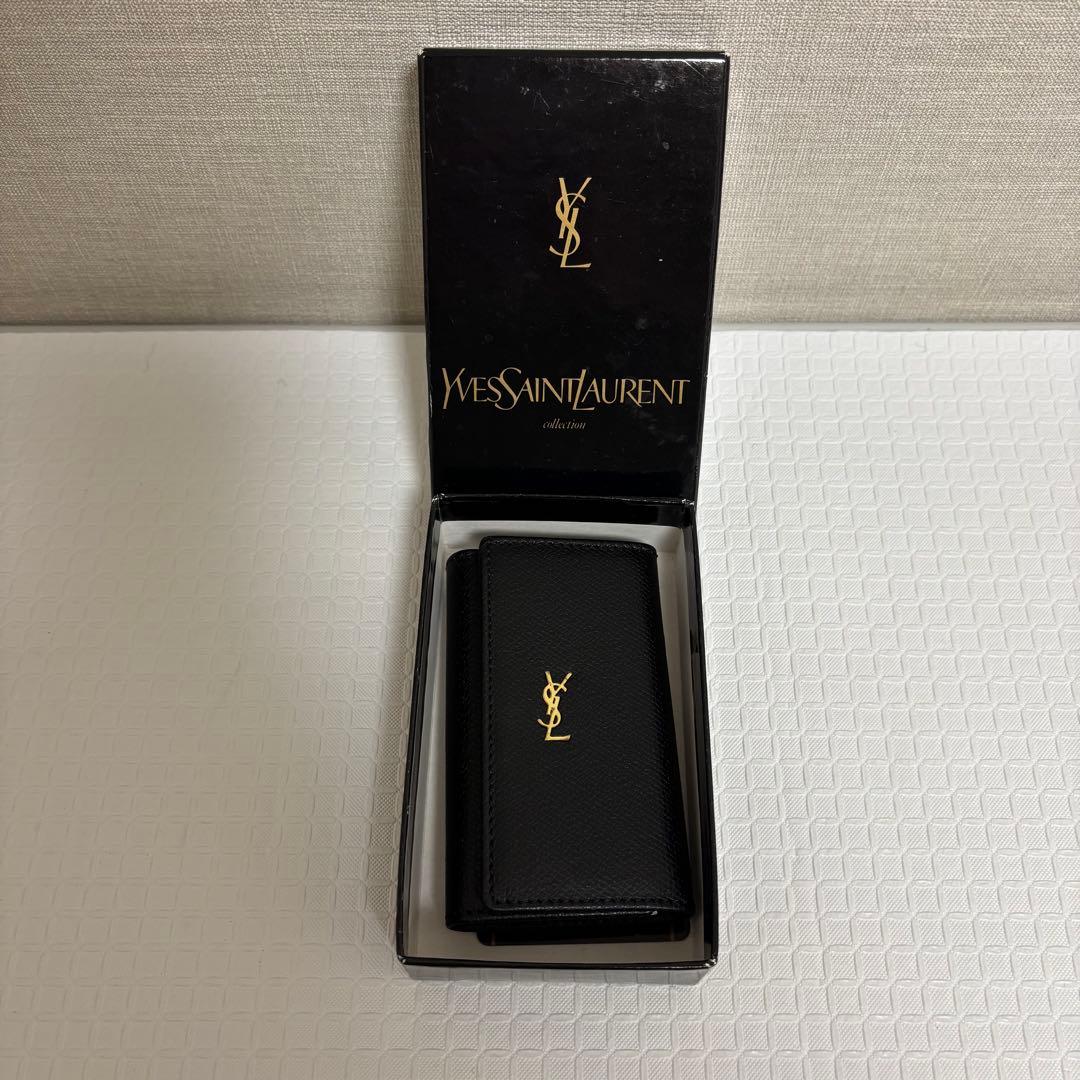 【新品】YVES SAINT LAURENT イブサンローラン キーケース