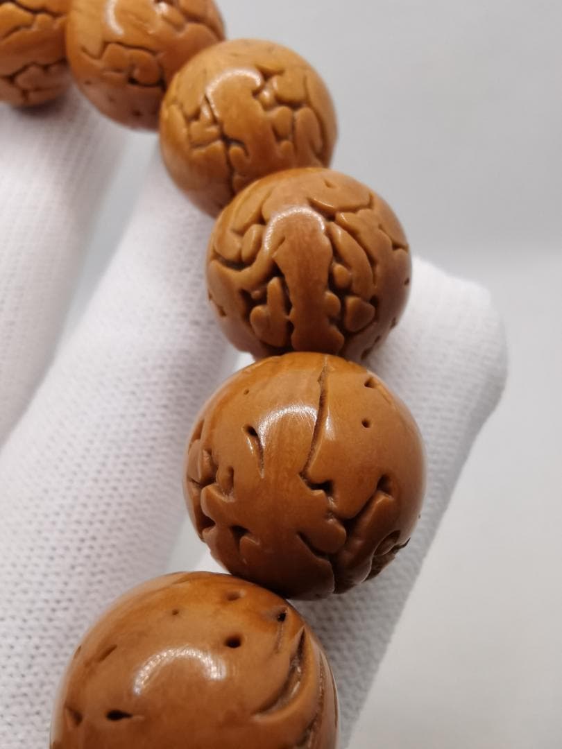 【精品】文玩桃の実 緑松石入り 覇王龍彫刻円玉 16mm