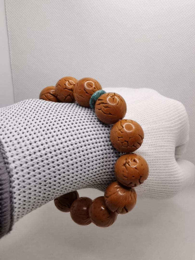 【精品】文玩桃の実 緑松石入り 覇王龍彫刻円玉 16mm