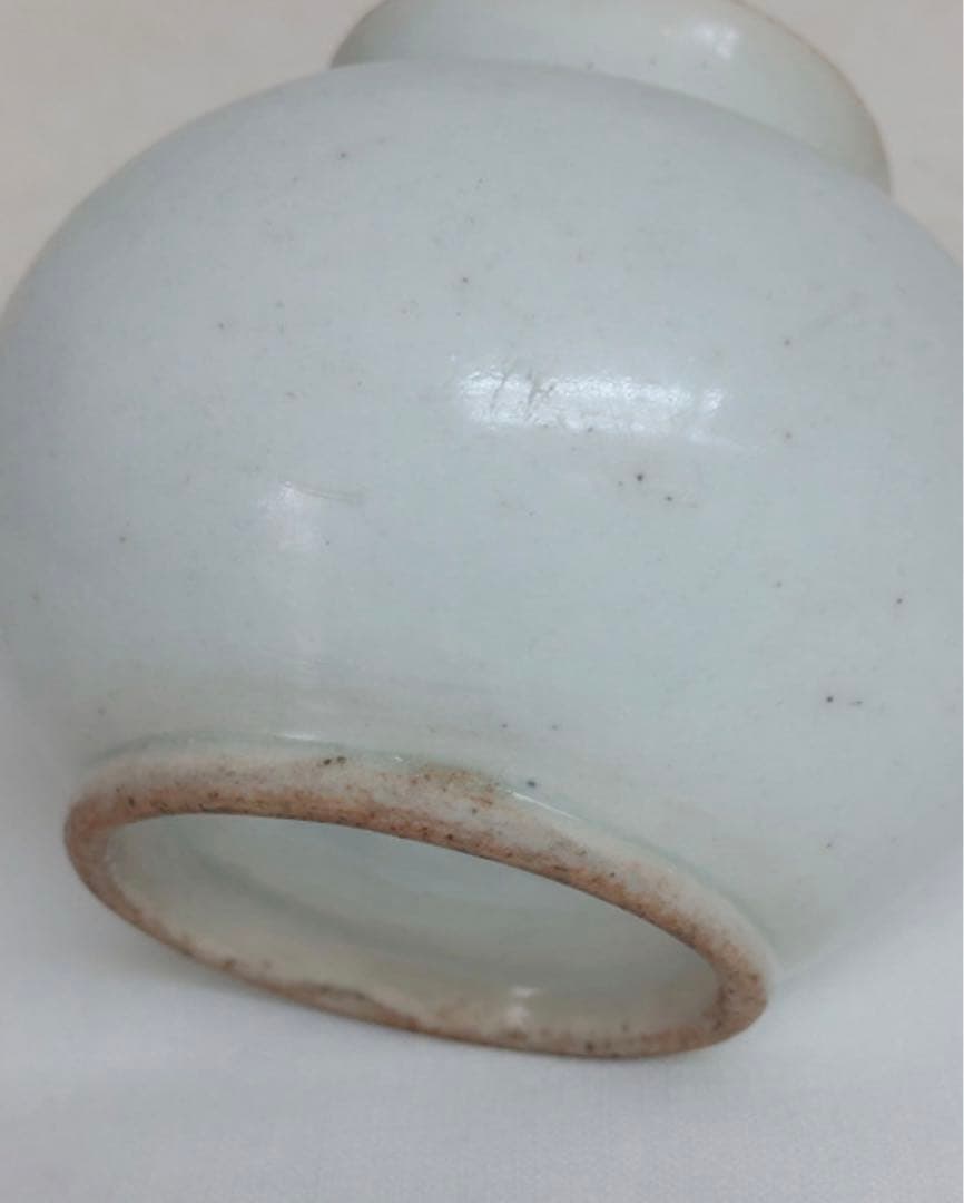 小壺　李朝中〜後期　姿・形が特に良い 　柔らかな白さ 白磁