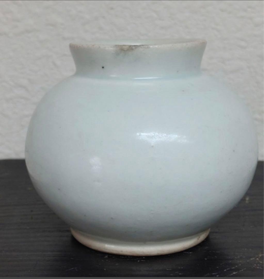 小壺　李朝中〜後期　姿・形が特に良い 　柔らかな白さ 白磁