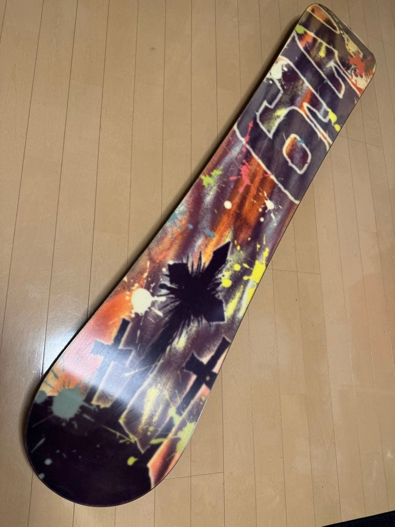 高反発◎ グラトリ！ デザイン◎ RICE28 RT9 152cm スノーボ板