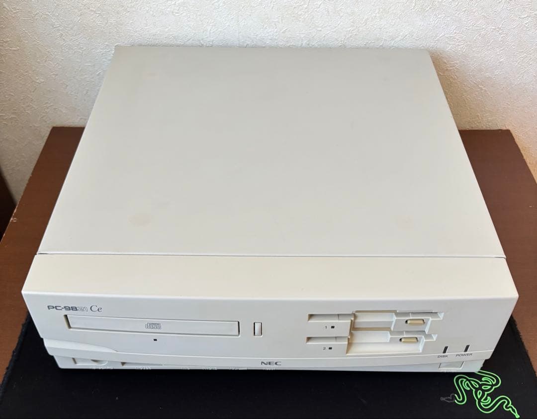 PC-9821Ce 本体とキーボード 動作品