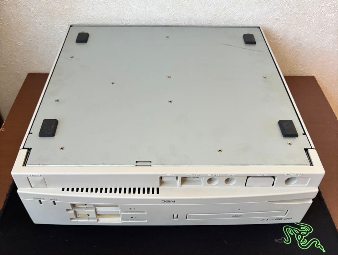 PC-9821Ce 本体とキーボード 動作品