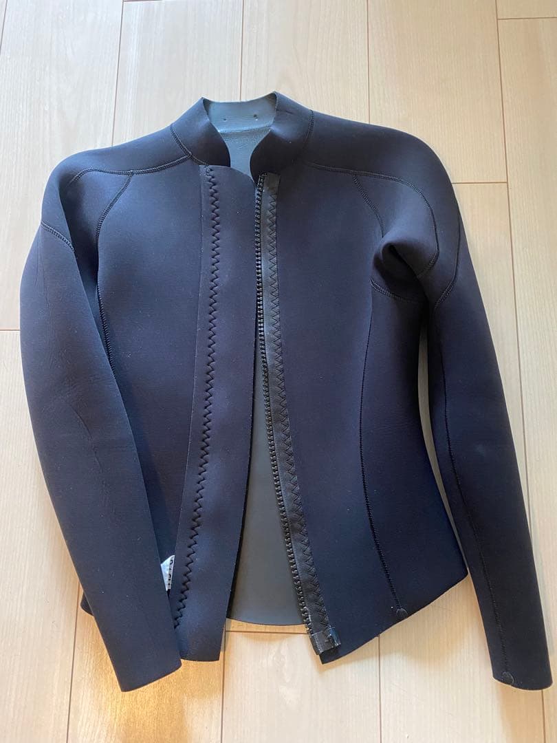 【美品】RASH★ブラック タッパー M