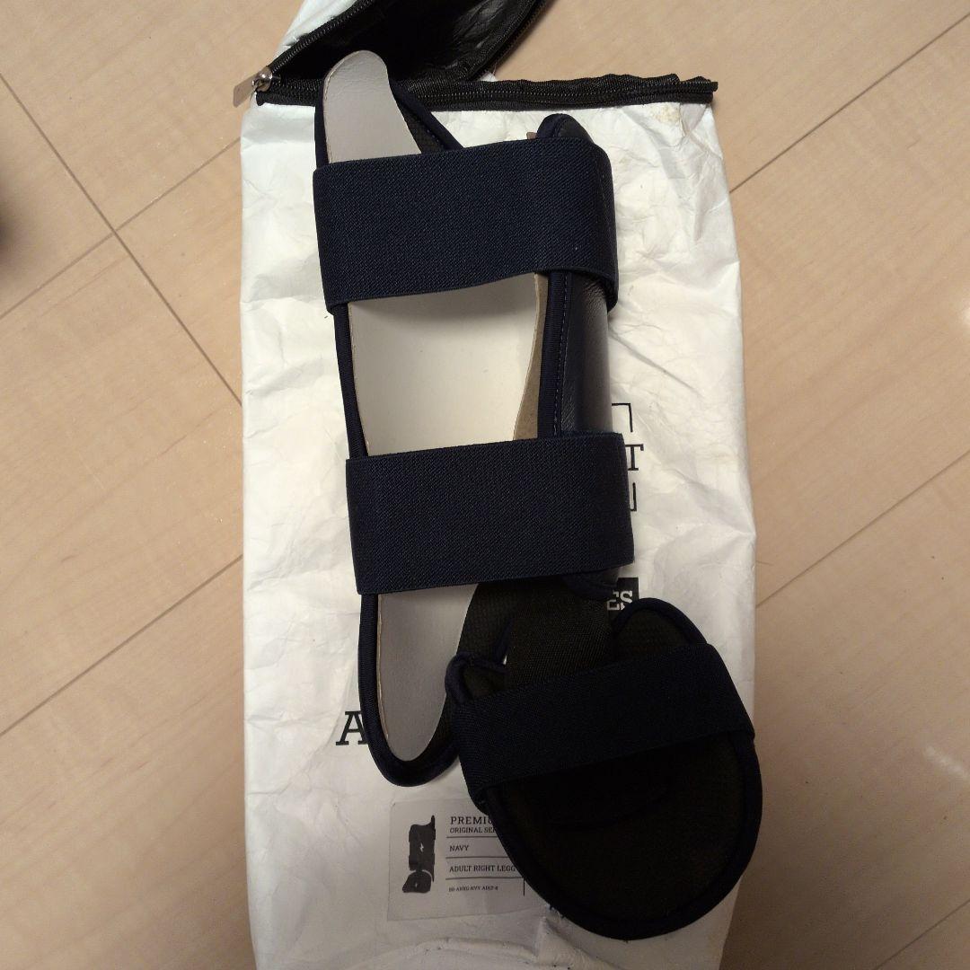 コ*ス様 ブルースボルト プレミアムプロ 大人用アンクルガード ネイビー 右打者