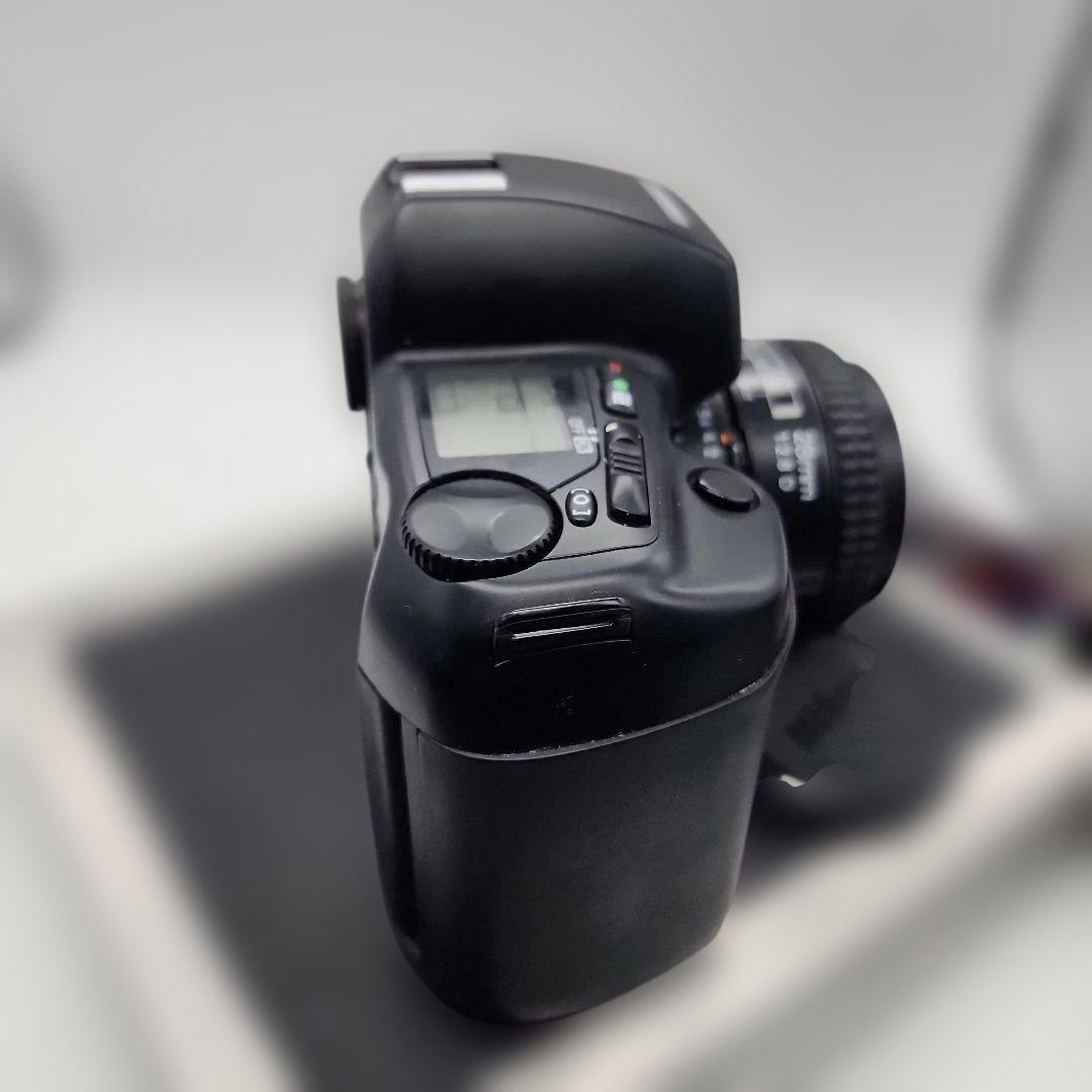 Nikon F90X フィルム一眼レフカメラ