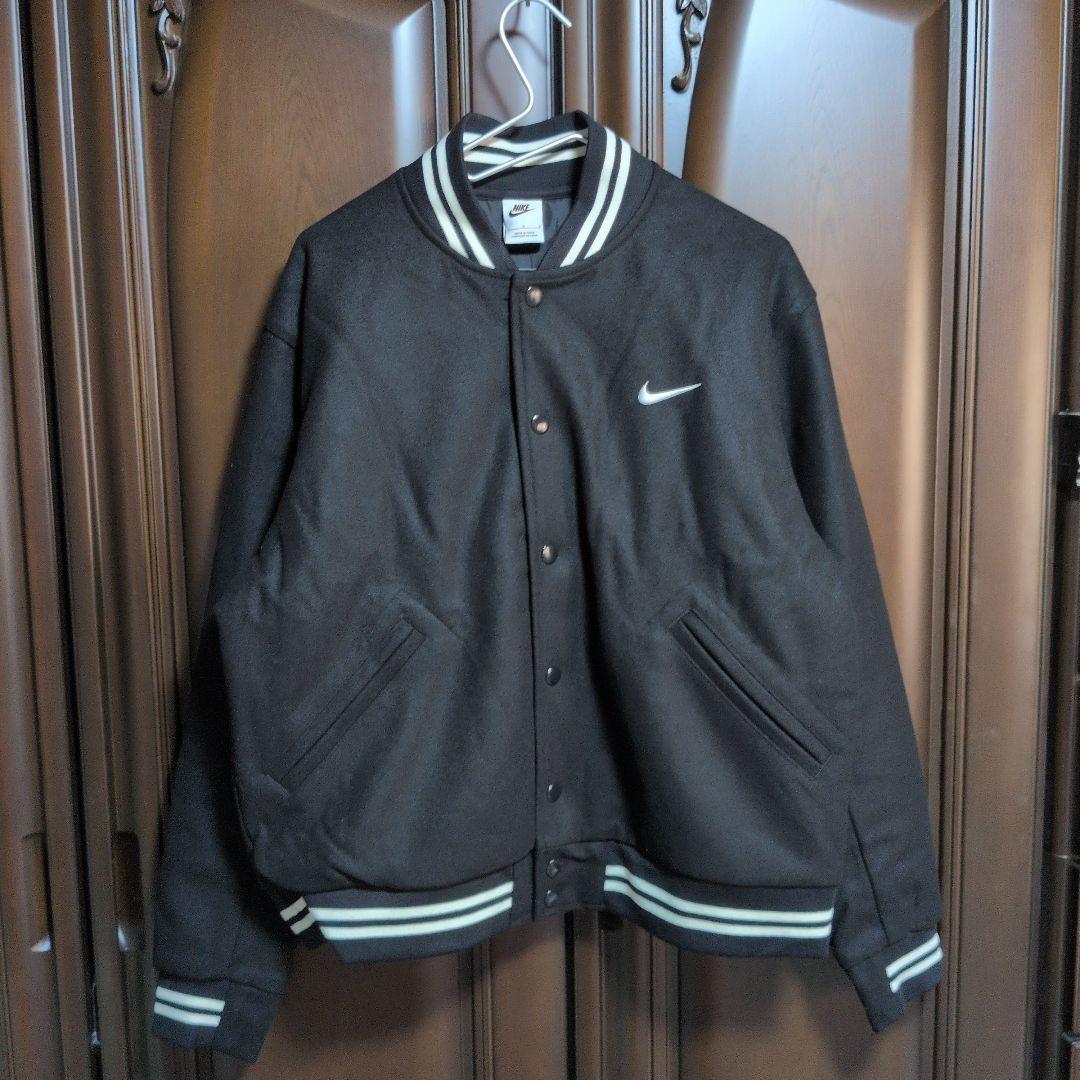 ナイキ：メンズ：AUバーシティ　ジャケット：Lサイズ：黒