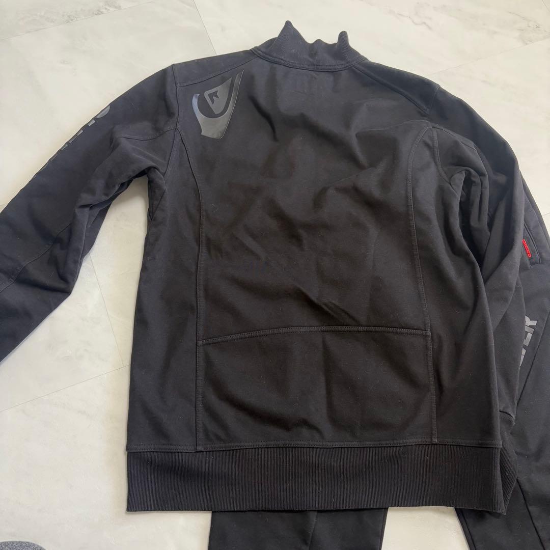 【1度だけ使用】Quiksilver 黒 スウェットセットアップ