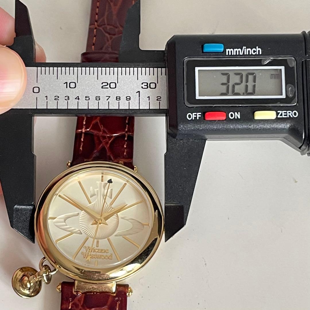 稼動品　ヴィヴィアンウエストウッド　オーブ　チャーム　ゴールド　腕時計