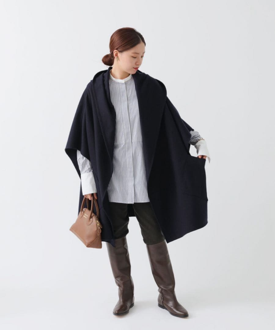 ✨新品未使用✨定価7.2万 コグザビッグスモーク フーディーケープ ネイビー