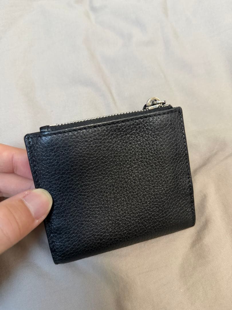 イ*ー様 PRADA ヴィッテロダイノ レザー ミニ財布 ブラック 箱・保存袋付