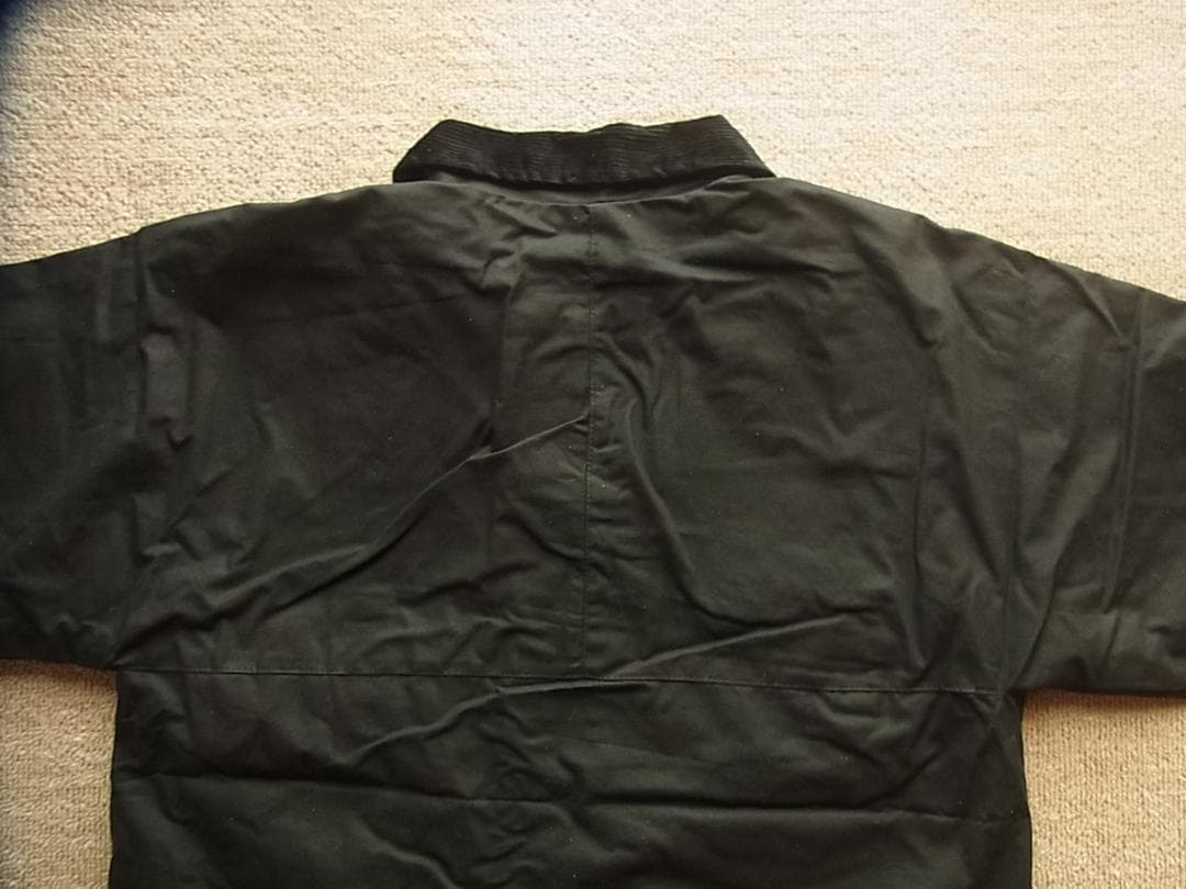 値下げ　新品 オイルドジャケット 本場英国製 Mサイズ 黒 タグ有り