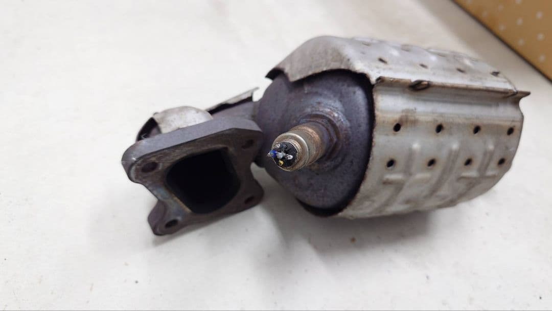 スズキ MH23S ワゴンR K6A ターボ 触媒 5本線 中古 ジャンク