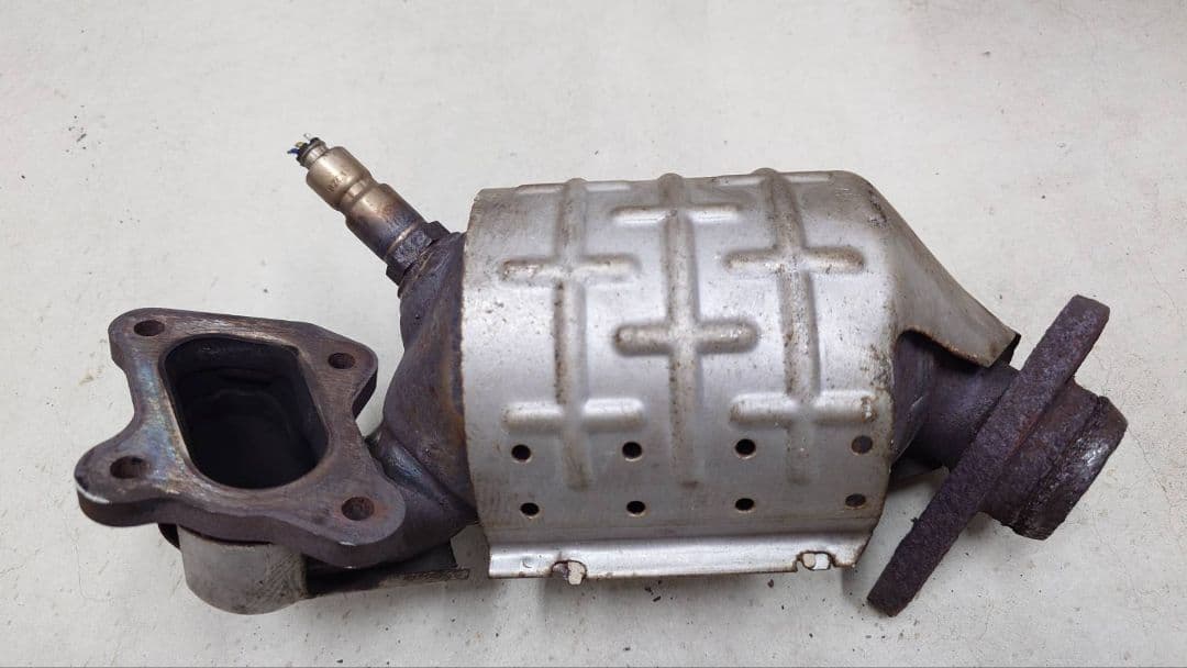 スズキ MH23S ワゴンR K6A ターボ 触媒 5本線 中古 ジャンク