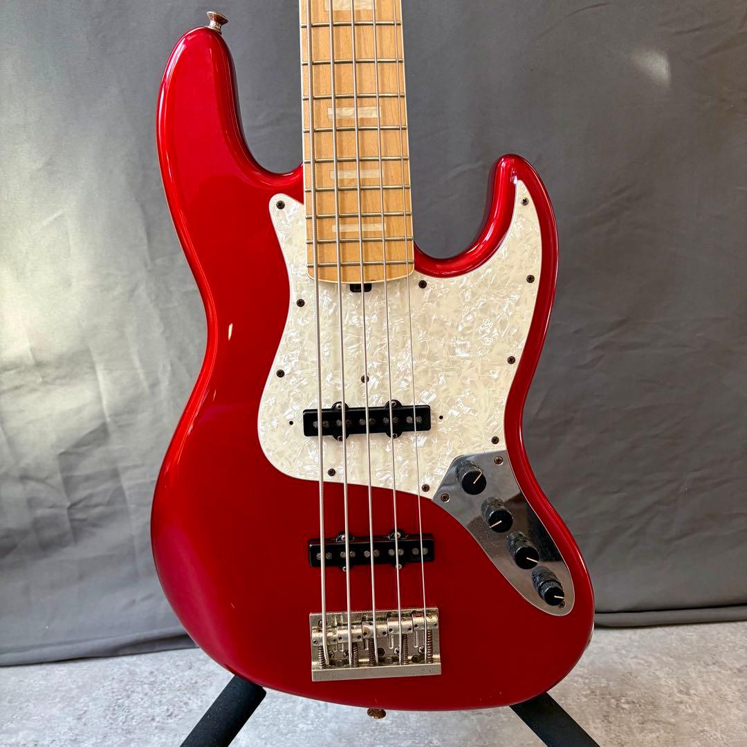 Sadowsky / Metroline UV70 MW5 5弦ベース　レッド