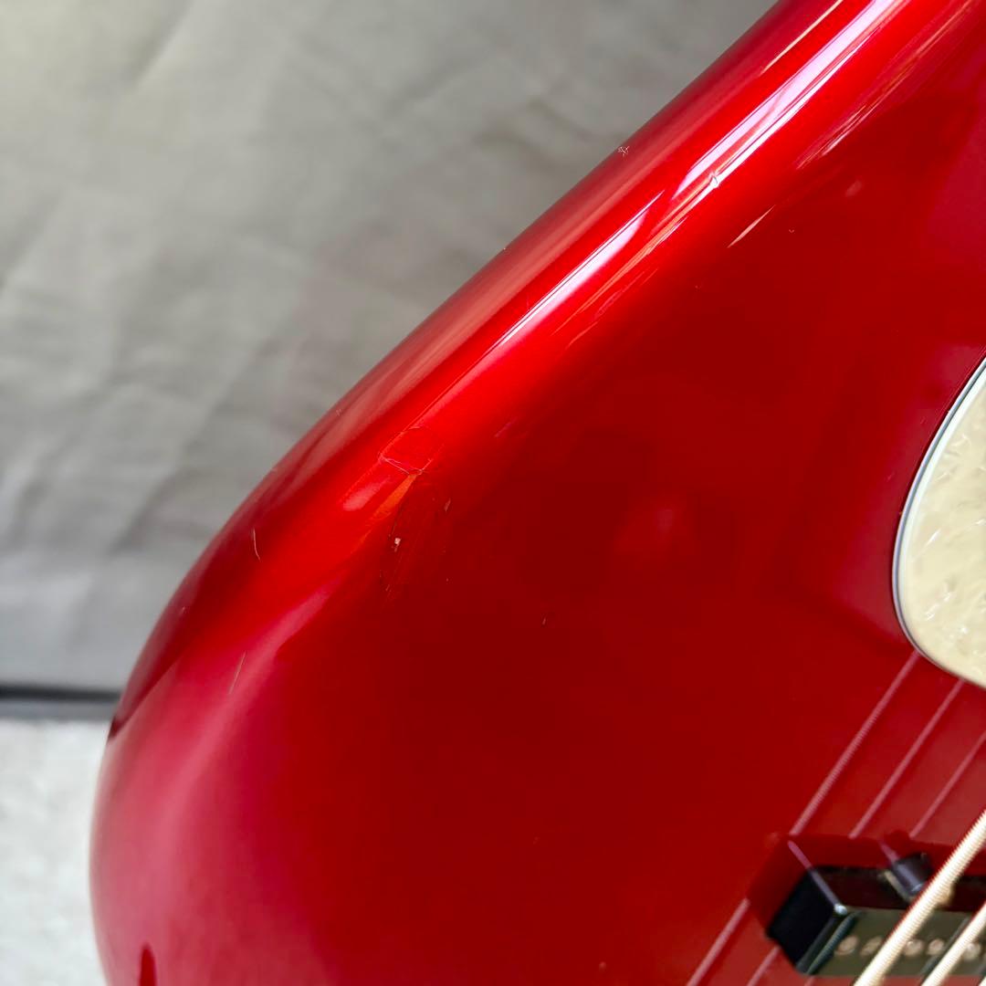 Sadowsky / Metroline UV70 MW5 5弦ベース　レッド