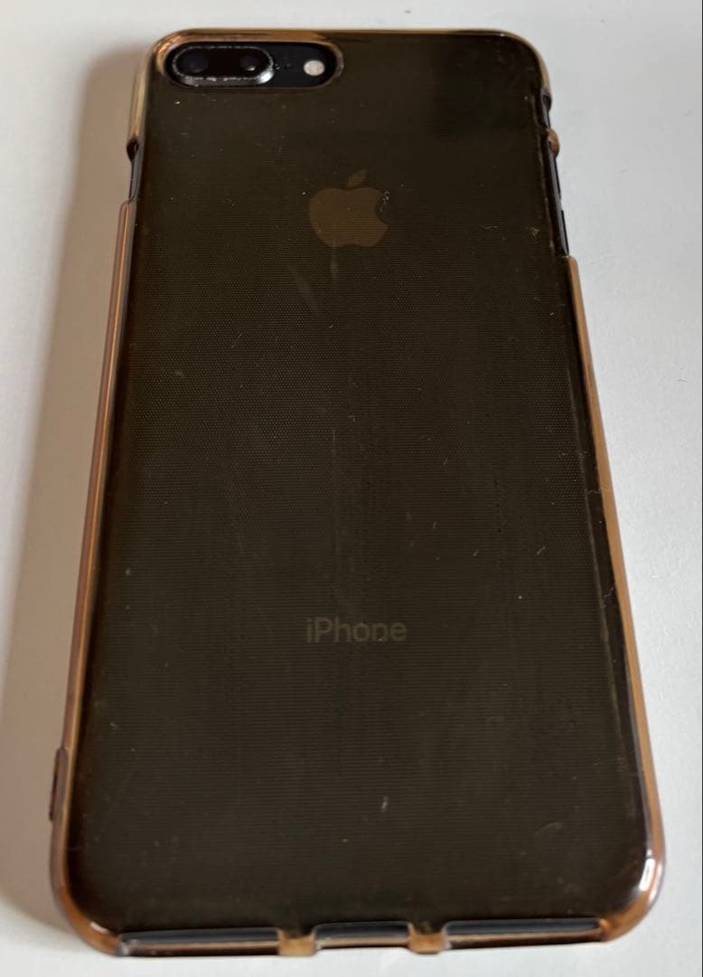 Apple iPhone 8 Plus 64GB 本体のみ　スペースグレイ