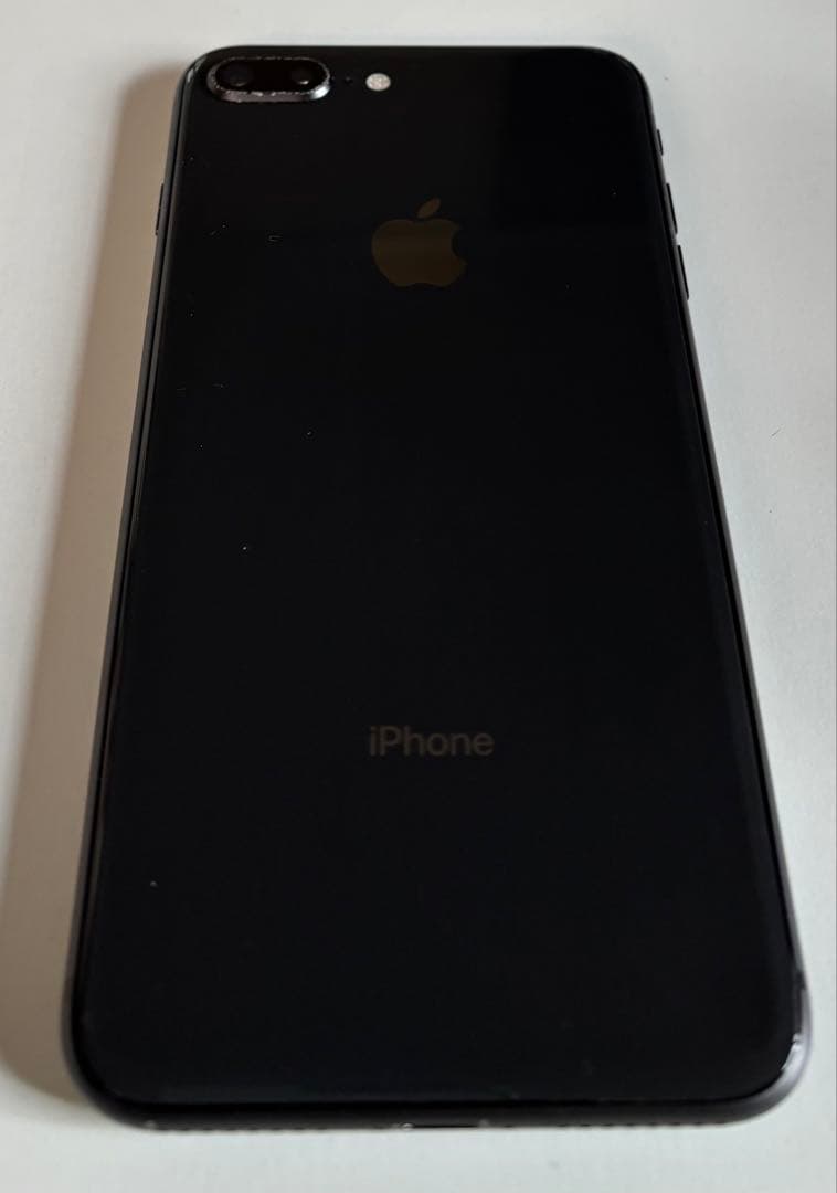 Apple iPhone 8 Plus 64GB 本体のみ　スペースグレイ