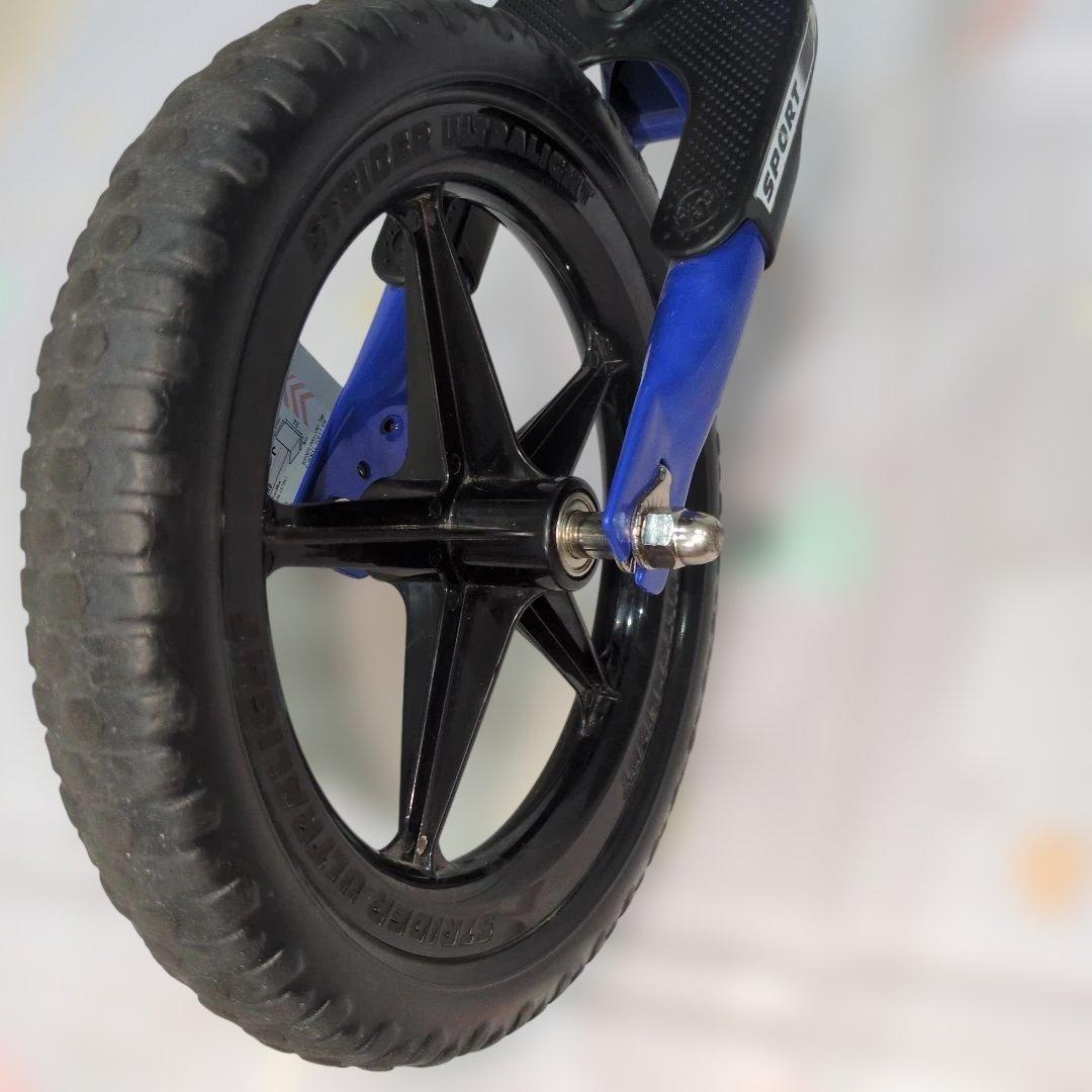 【美品】ストライダー STRIDER12inchスポーツSPORT ブルー