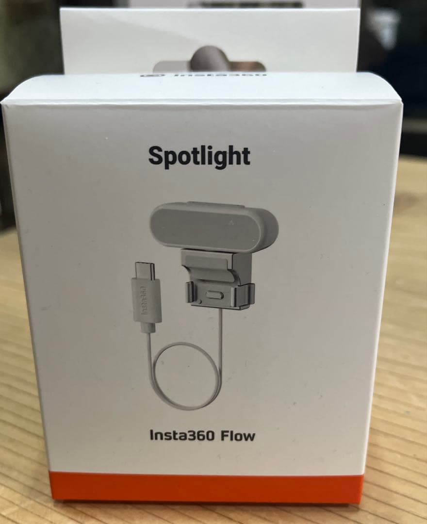 Insta360 Flow スマートフォンスタビライザーSpotlighiセット