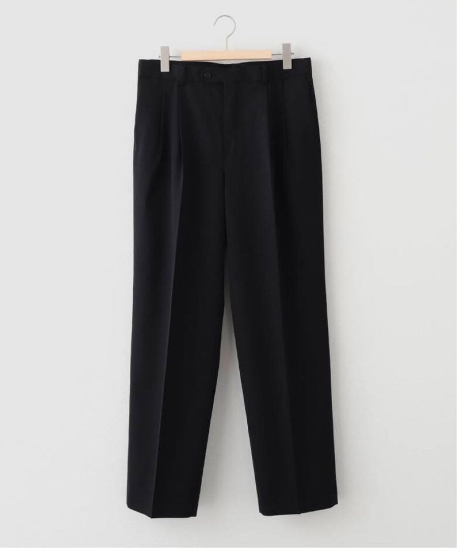 パンツ AURALEE WOOL GABARDINE TWO-TUCK SLACKS