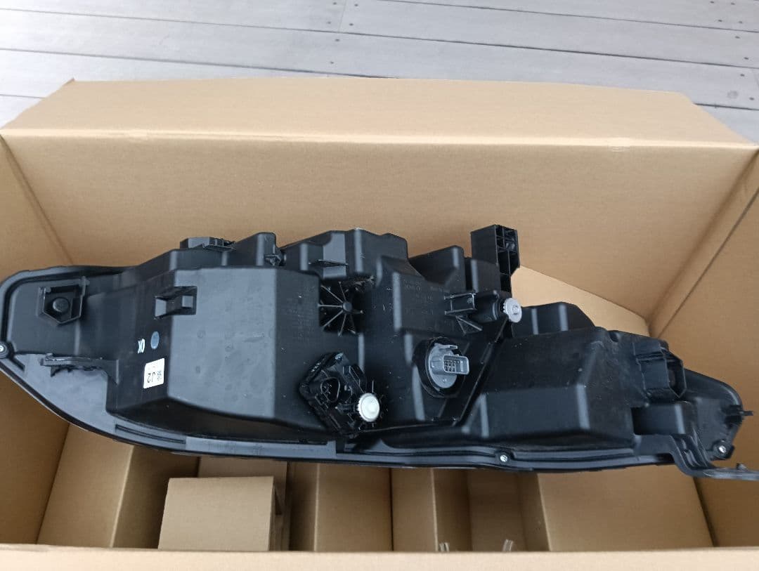 ZR-V RZ4 左ヘッドランプ