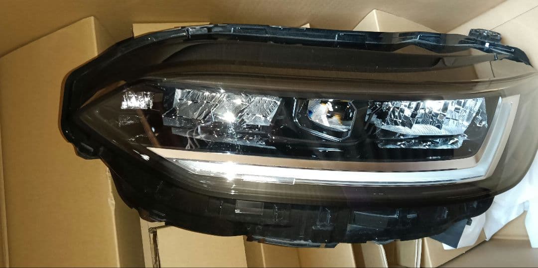 ZR-V RZ4 左ヘッドランプ