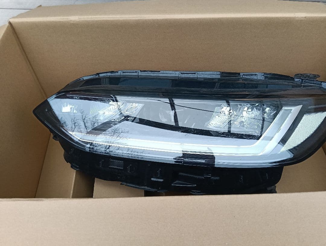 ZR-V RZ4 左ヘッドランプ