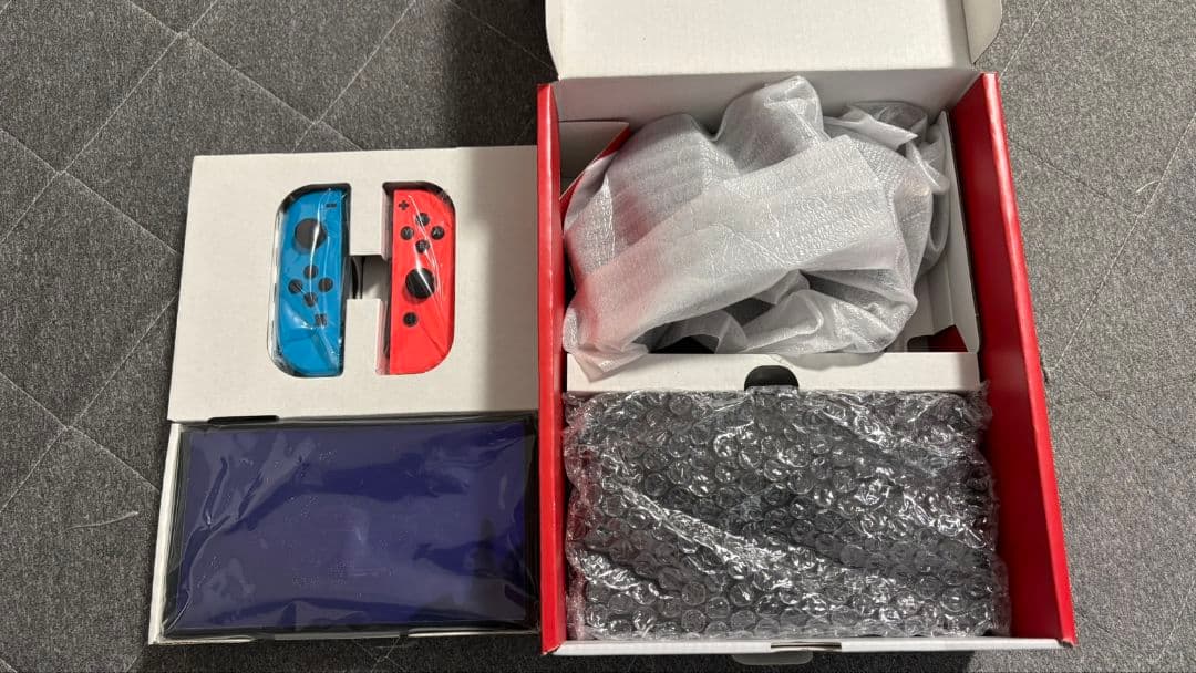 【美品】Switch● 有機ELモデル SDカード、ケース付き